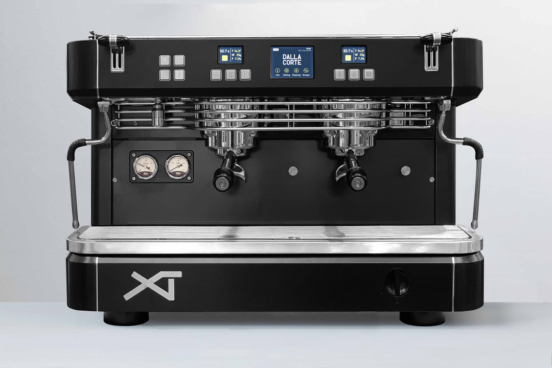 Dalla Corte XT Barista Multiboiler Siebträger 2 Brühgruppen Espressomaschine inklusive Garantie