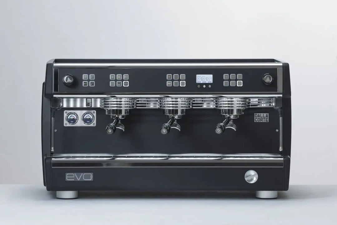 Dalla Corte Evo2 Multiboiler Siebträger 3 Brühgruppen Espressomaschine inklusive Garantie